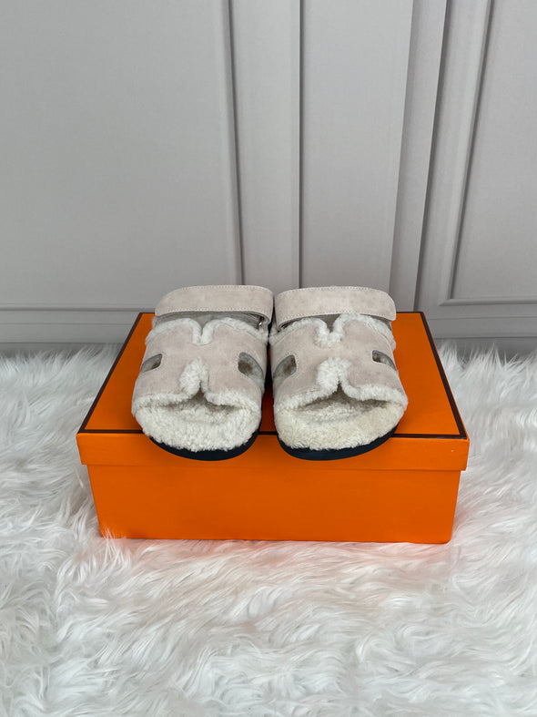 SLIPPER