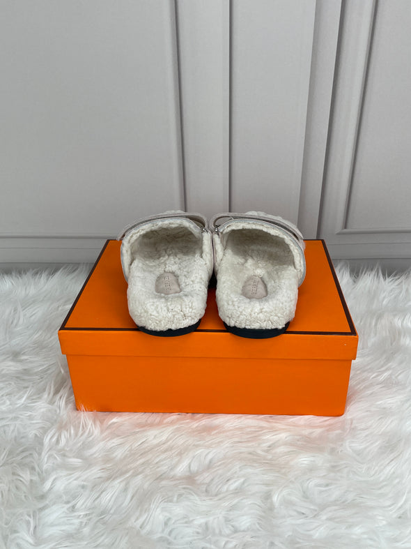 SLIPPER