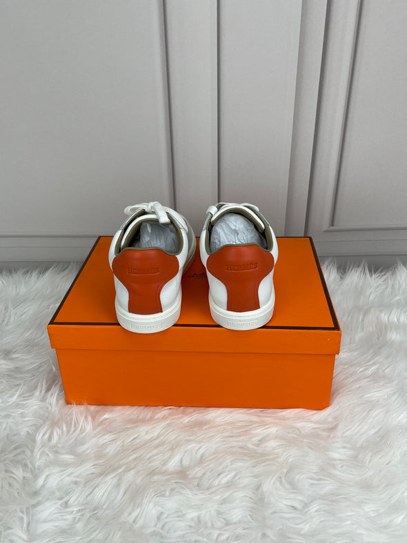 Flat shoes
