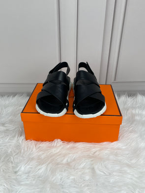 SANDAL