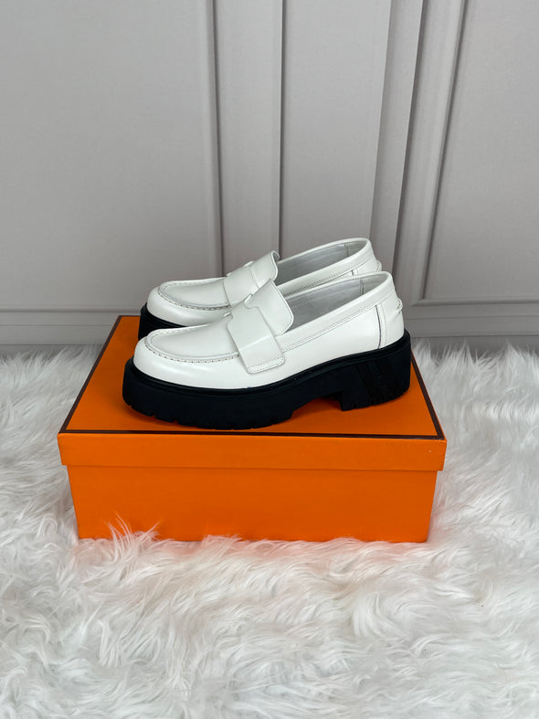 LEATHER SHOES