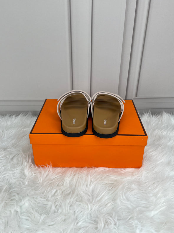 SLIPPER